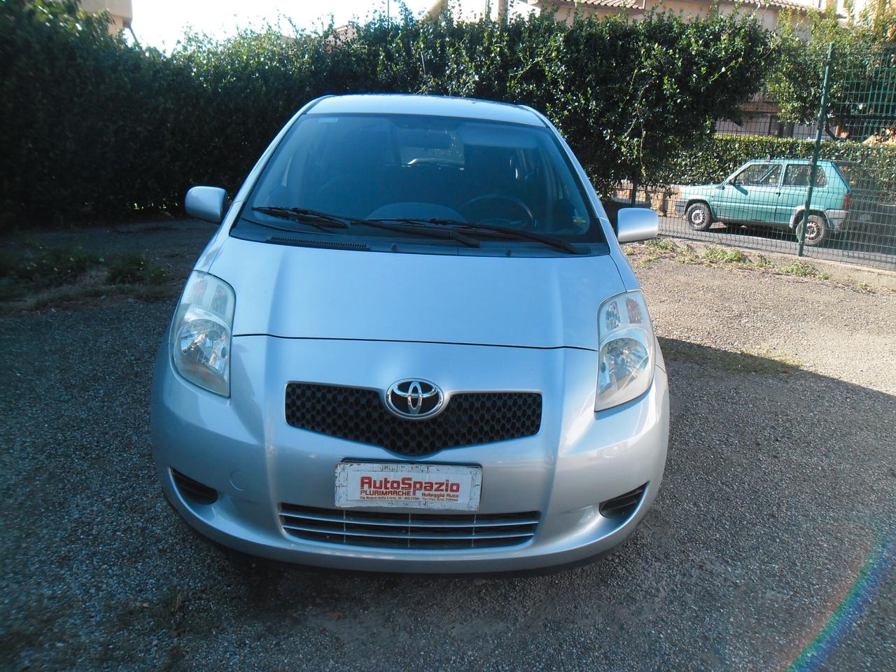 Toyota Yaris 1.0 5 porte Sol