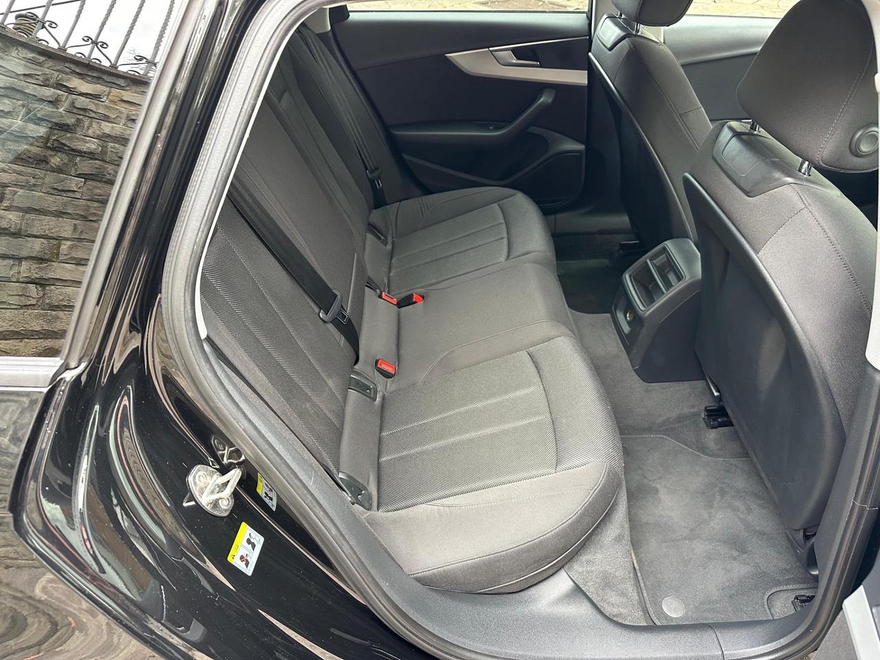 Audi A4 2.0 TDI 190 CV ultra S tronic SW