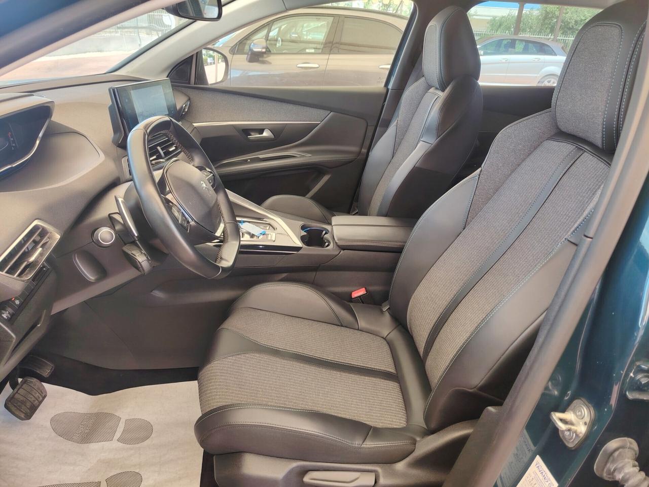 Peugeot 3008 BlueHDi 130 S&S Allure restyling 2021