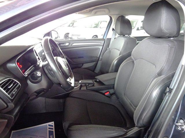 RENAULT Megane Mégane Sporter Blue dCi 115 CV N1 Autocarro