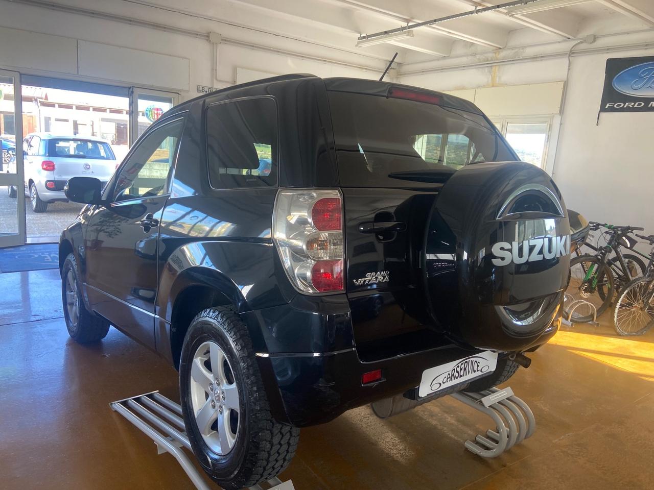 Suzuki Grand Vitara Grand Vitara 1.9 DDiS 3p. Special Edition