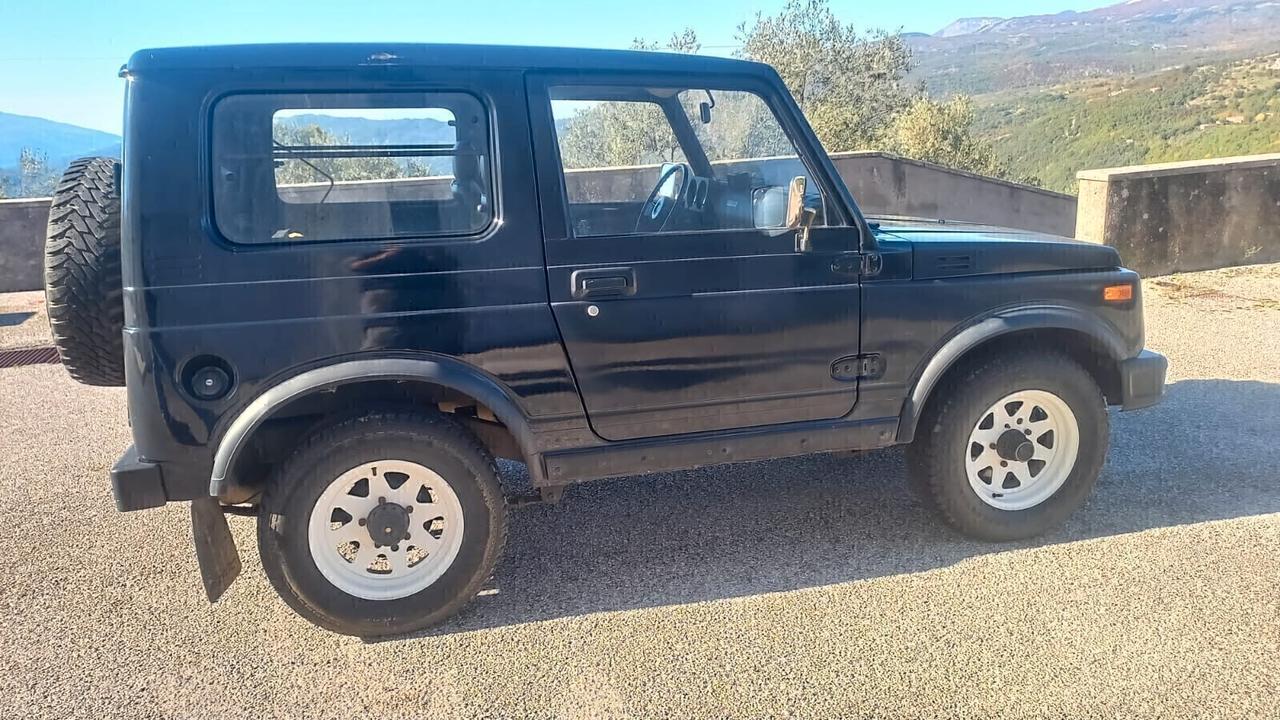 Suzuki SJ 410 Epoca