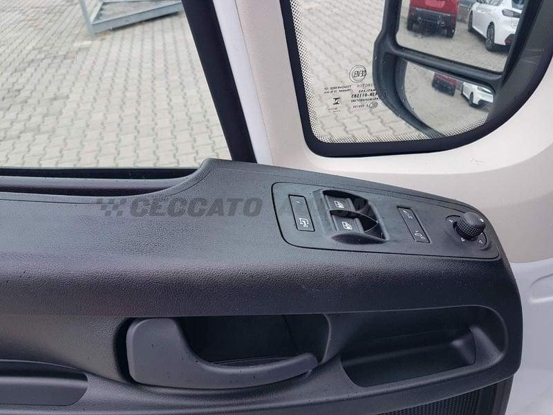 FIAT Ducato Ducato Serie 2 Furgone Lastrato 33q Mh2 120cv 2.2 Multijet 3 E6e