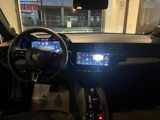 Alfa Romeo Junior 1.2 136 CV Hybrid eDCT6