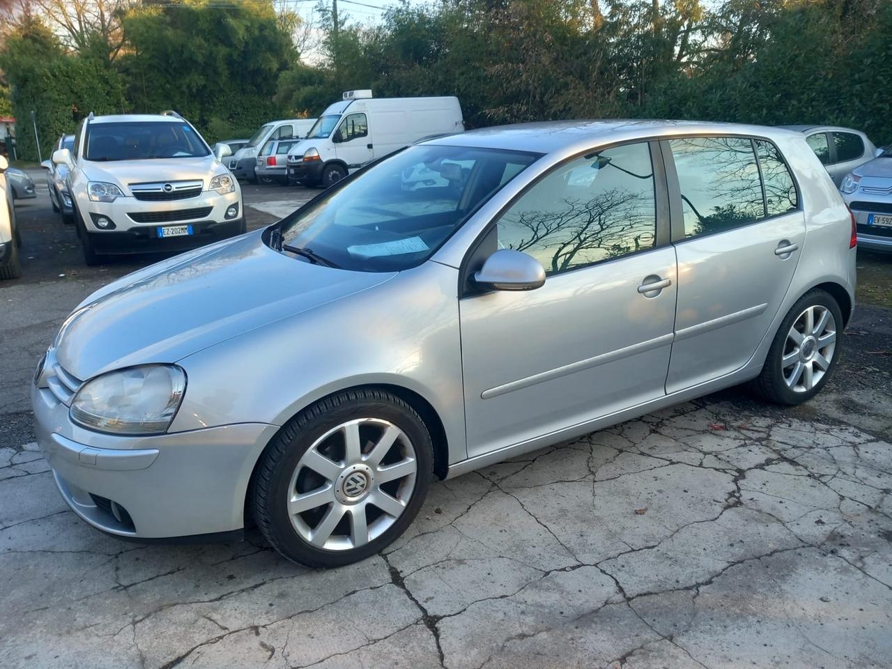 Volkswagen Golf 1.9 TDI 5p. Sportline