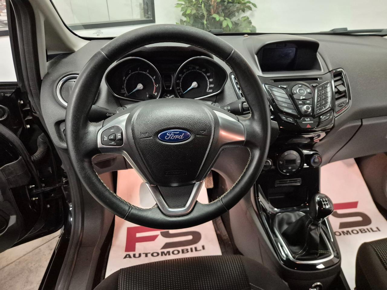 Ford Fiesta 1.4 - GPL Black & White Edition