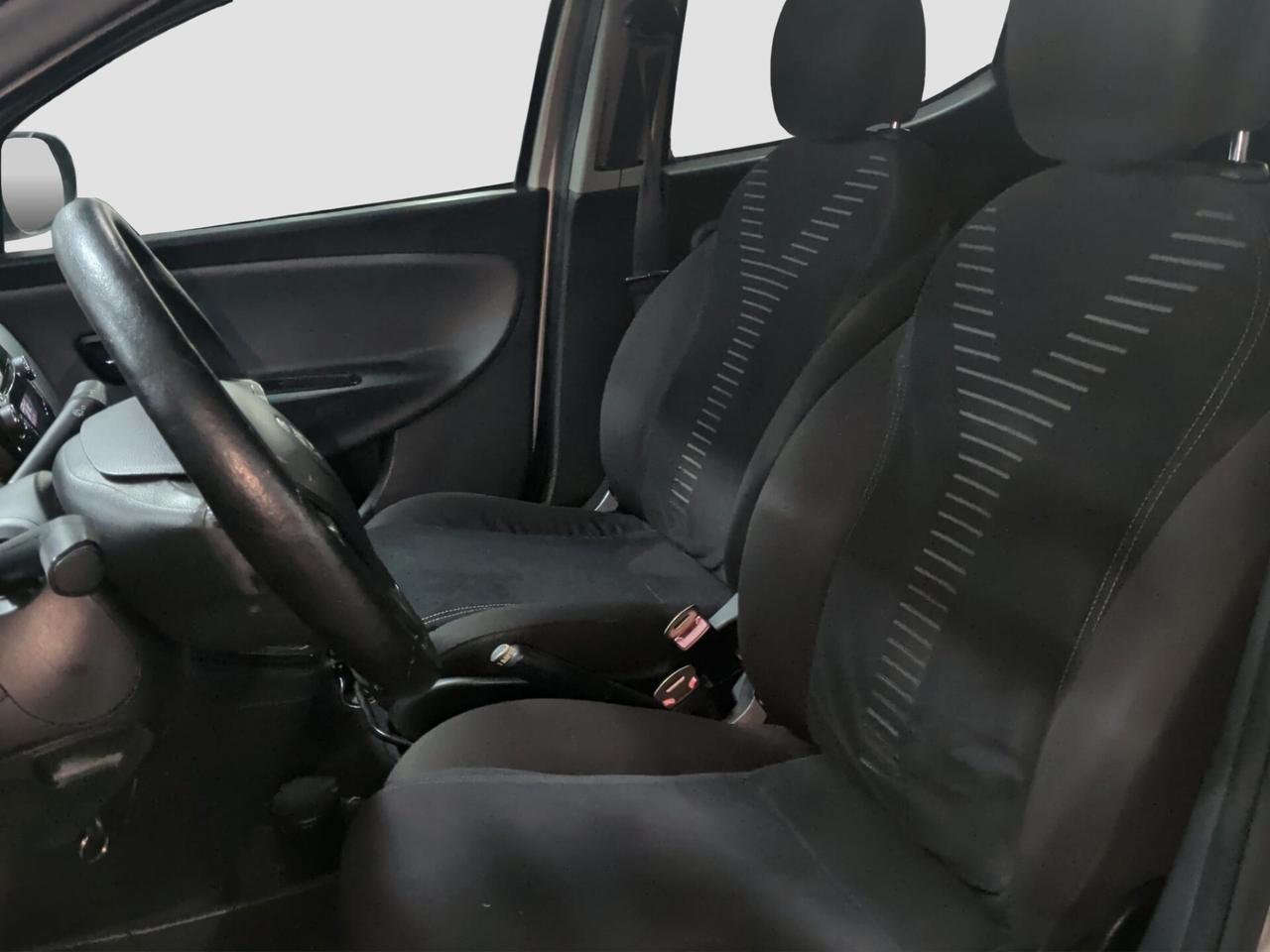 Lancia Ypsilon 1.3 MJT 16V 95 CV 5 porte S&S Platinum 2012