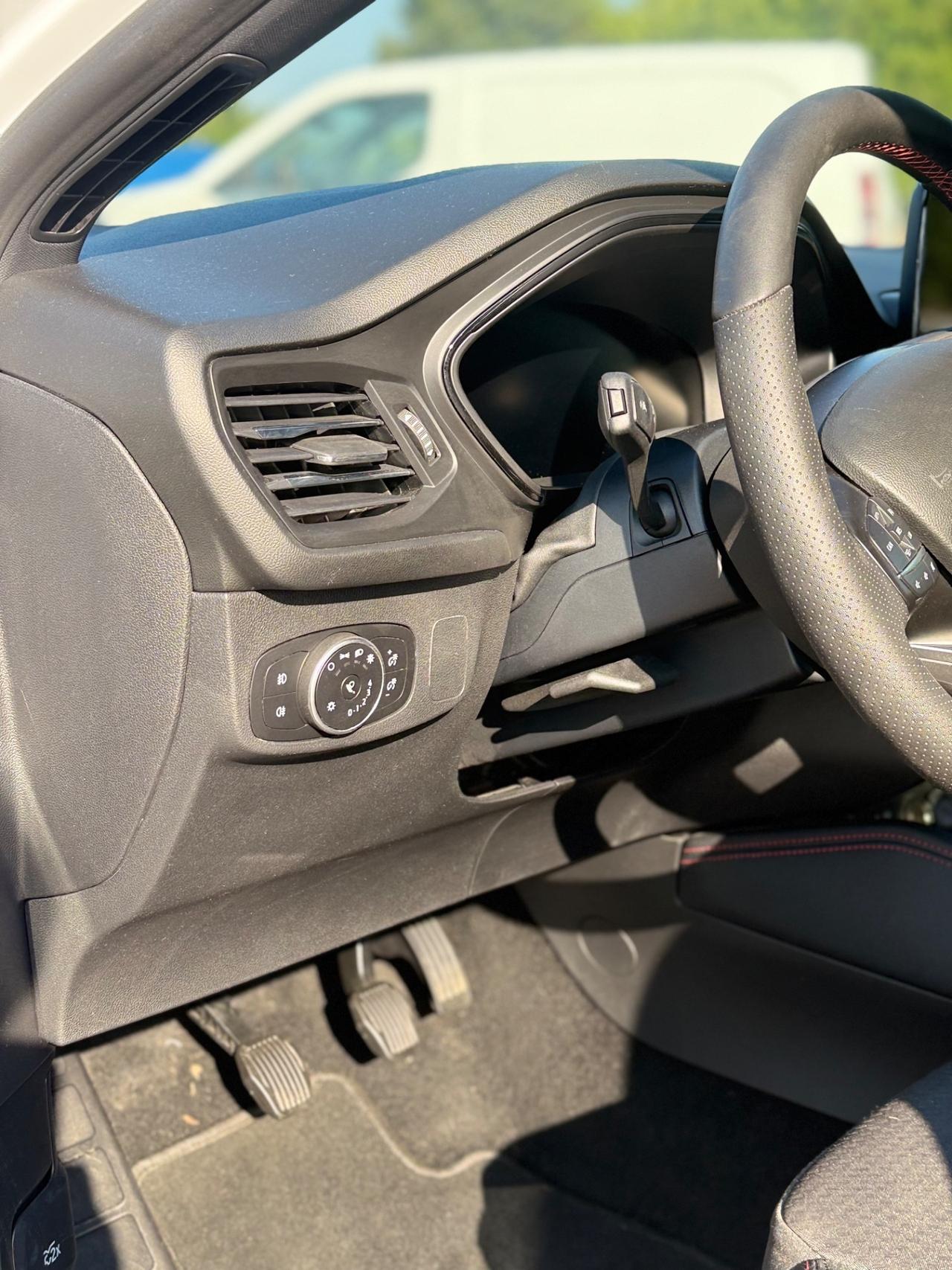 Ford Focus 1.0 EcoBoost Hybrid 155 CV Powershift 5p. ST-Line X