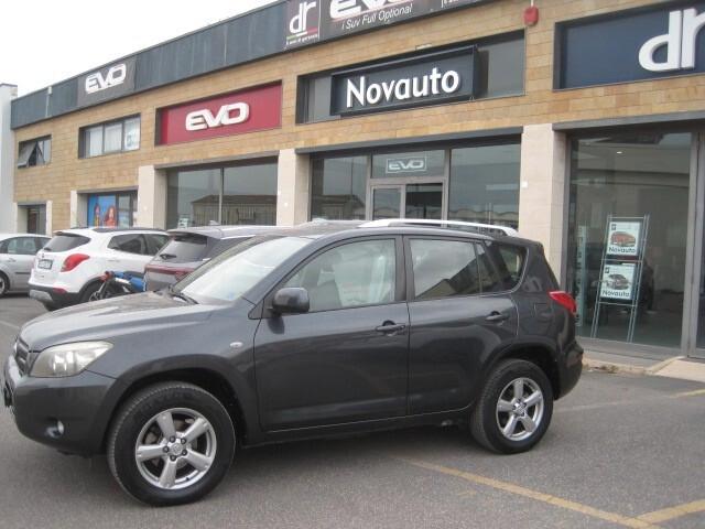 Toyota RAV 4 RAV4 2.2 D-4D 136 CV Sol