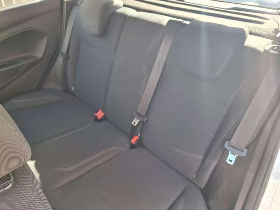 Ford Fiesta 1.5 TDCi 75CV 5 porte