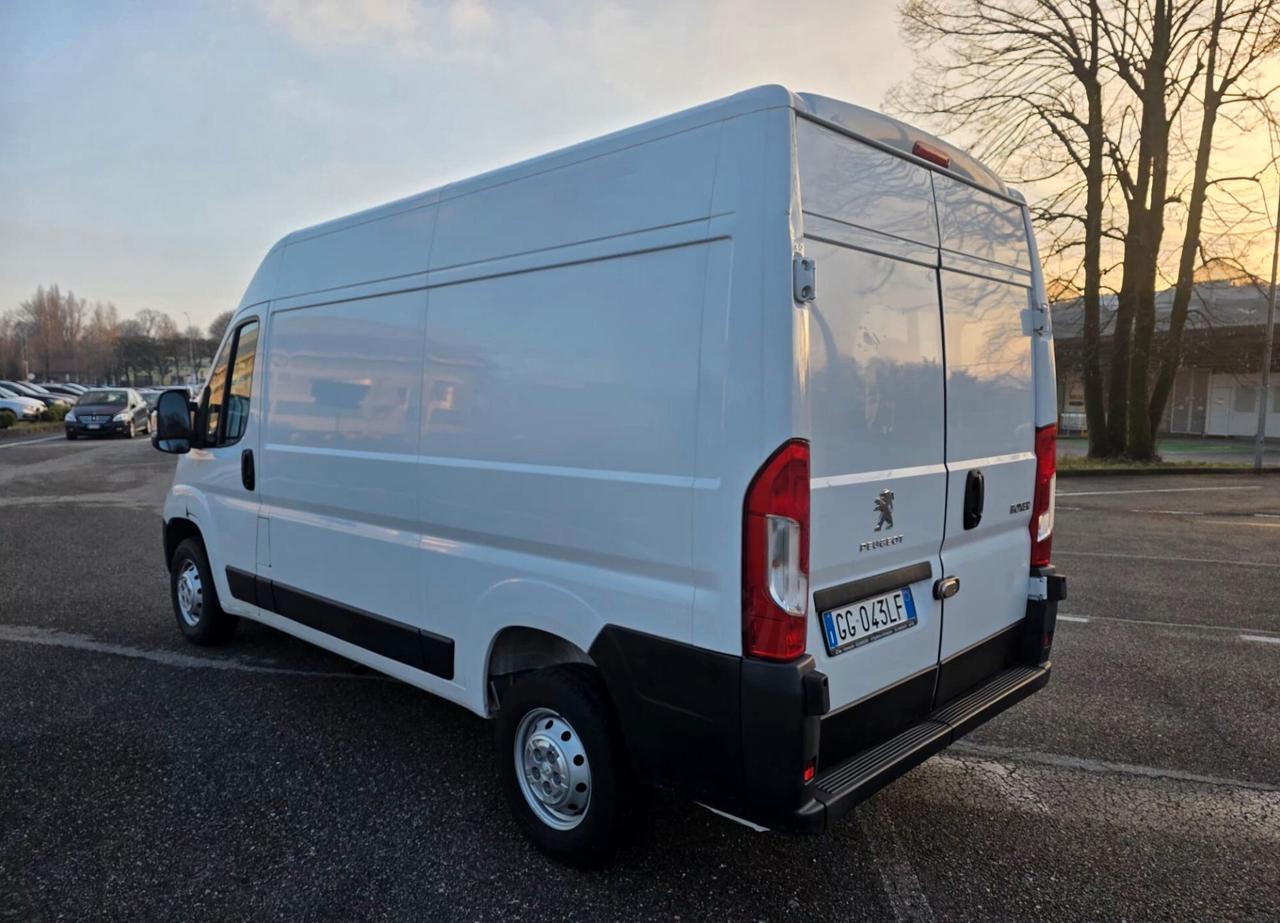 Peugeot Boxer 335 2.2 BlueHDi 140 S&S PC-TN Furgone