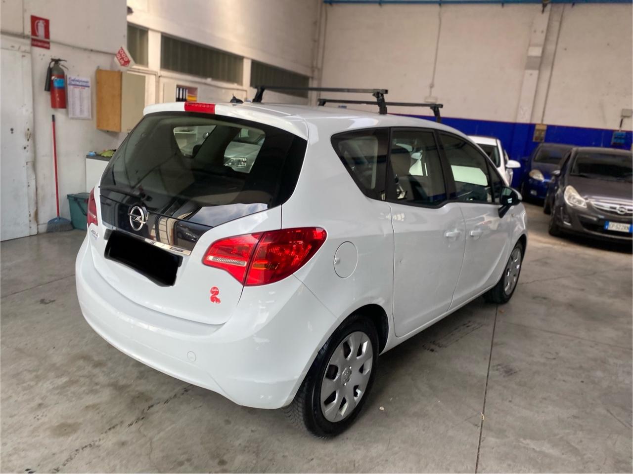 Opel Meriva 1.4 100CV Cosmo neopatentati