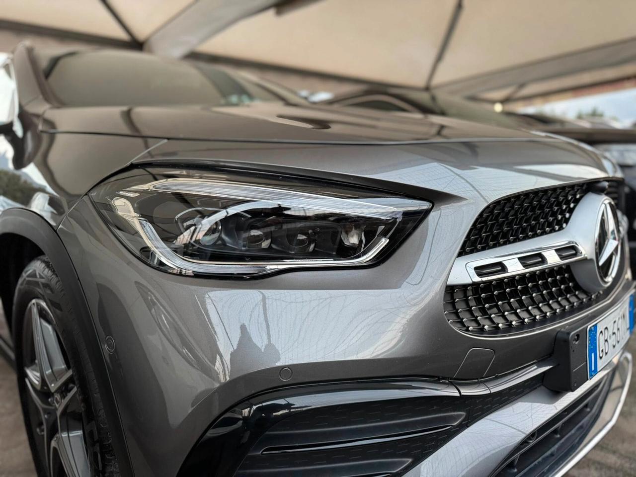 MERCEDES GLA200d PREMIUM AMG