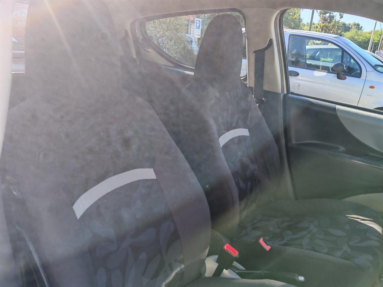 Suzuki Alto 1.0 L