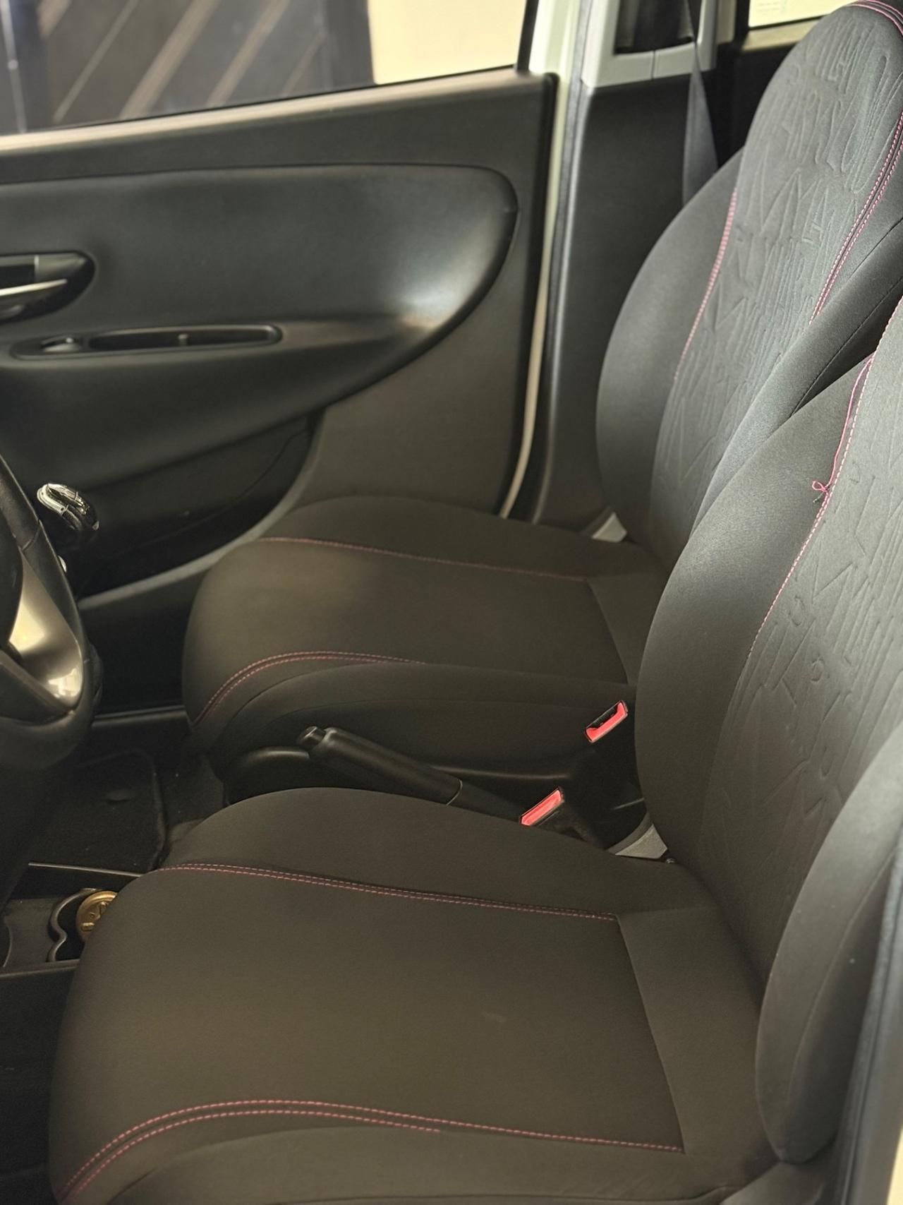 Lancia Ypsilon 1.2 69 CV 5 porte GPL Ecochic Gold