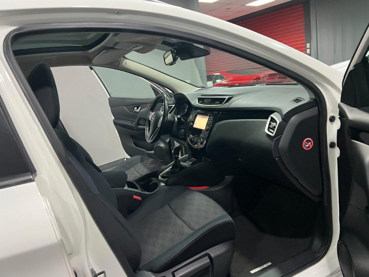 Nissan Qashqai 1.5 dci Tekna 110cv E6 TETTO PANORAMICO