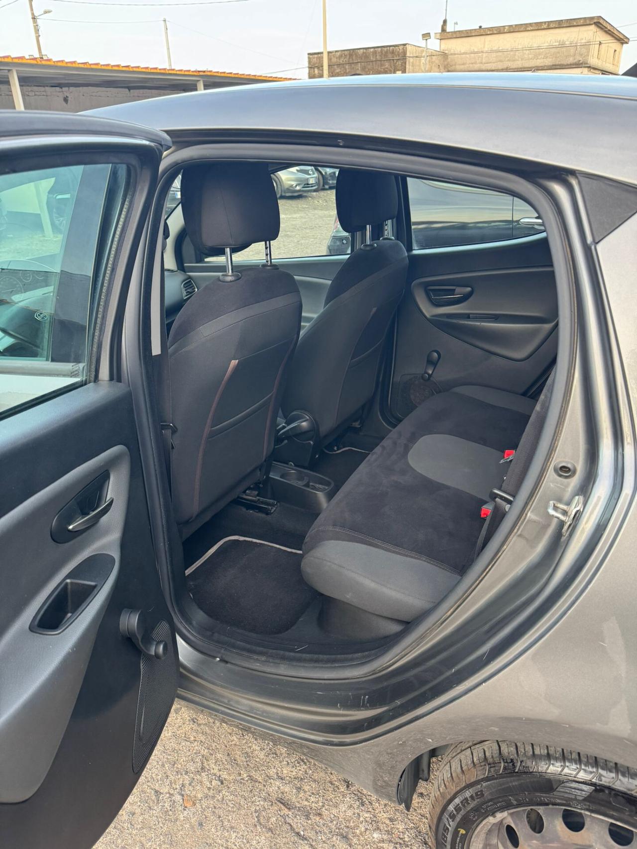 Lancia Ypsilon 1.3 MJT 16V 95 CV 5 porte S&S Platinum