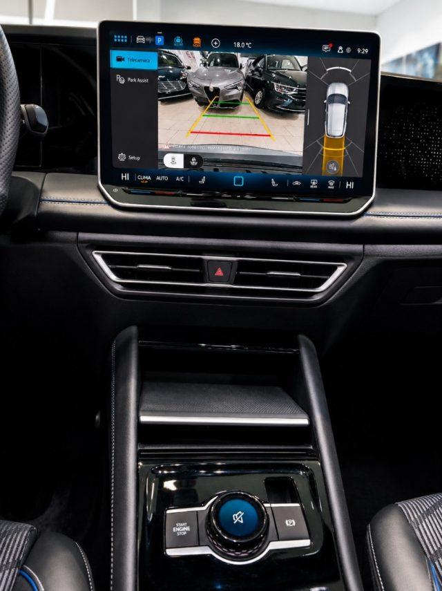 VOLKSWAGEN Tiguan R-Line DSG 2.0 TDI 150 CV Alcantara Aziendale