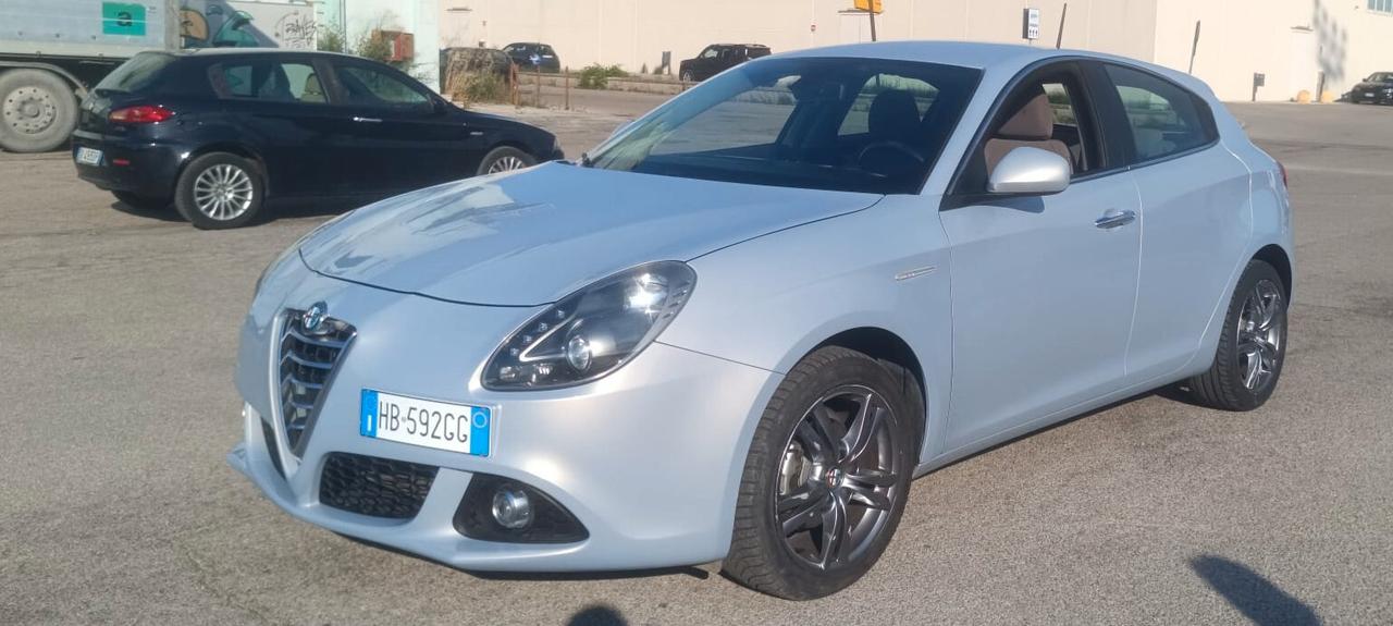 Alfa Giulietta 1.6 JTD 105cv passaggio compreso. .