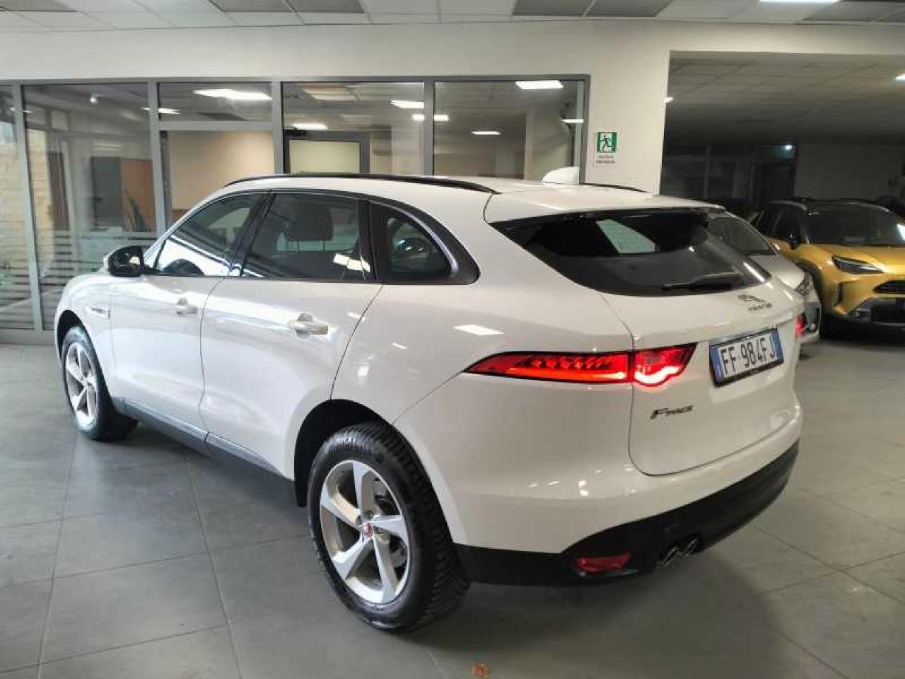 Jaguar F-Pace 2.0d R-Sport awd 180cv