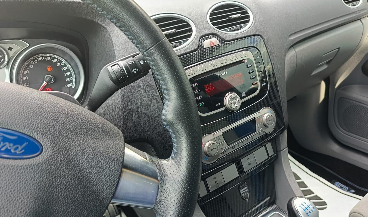 Ford Focus 2.5T (305CV) 3p. RS