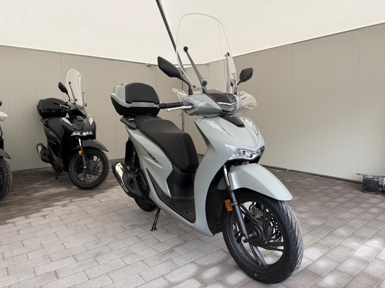 HONDA SH 125i PEARL FALCON GREY