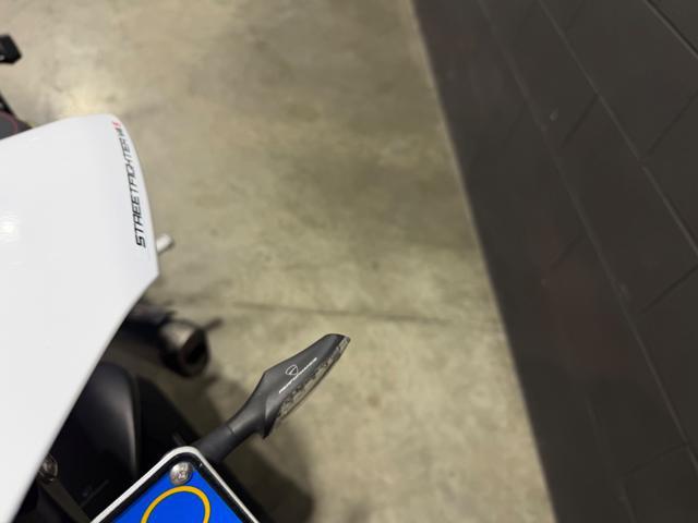 DUCATI Streetfighter V4 V4S AKRAPOVIC CARBONIO POWERPARTS