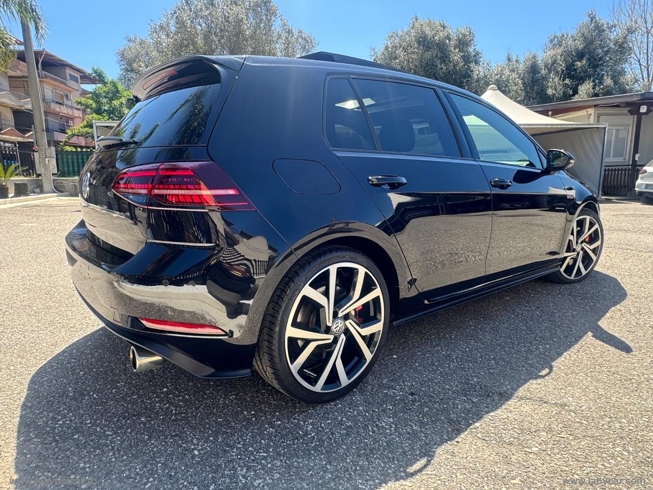 VOLKSWAGEN Golf GTI Perf. 2.0 245CV TSI DSG 5p. BMT