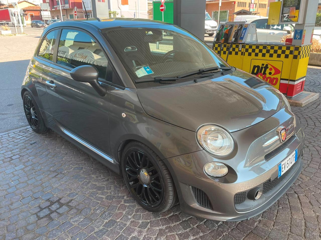 Abarth 500 1.4 Turbo T-Jet Custom