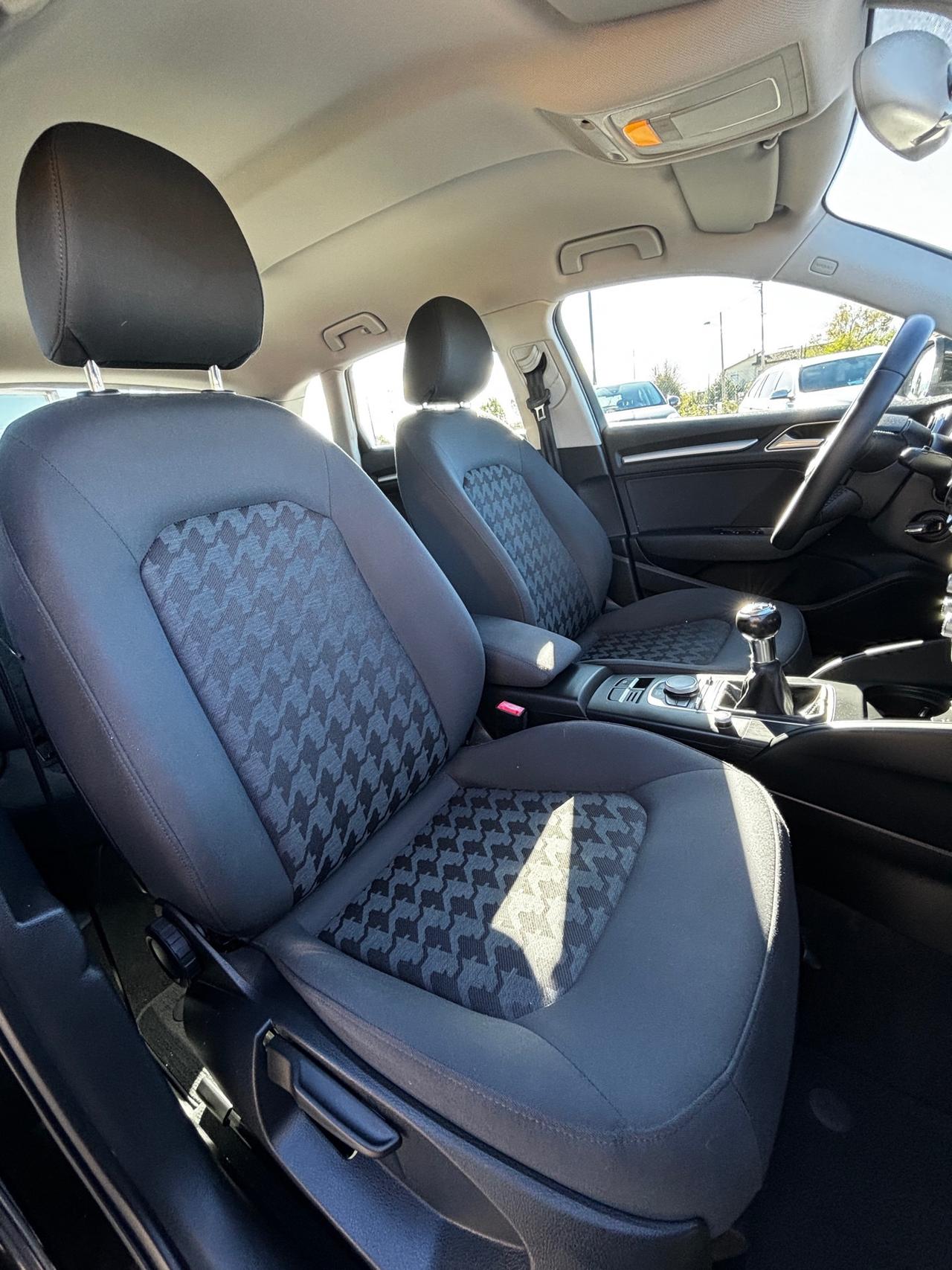 Audi A3 1.6 TDI ultra Attraction - 2014