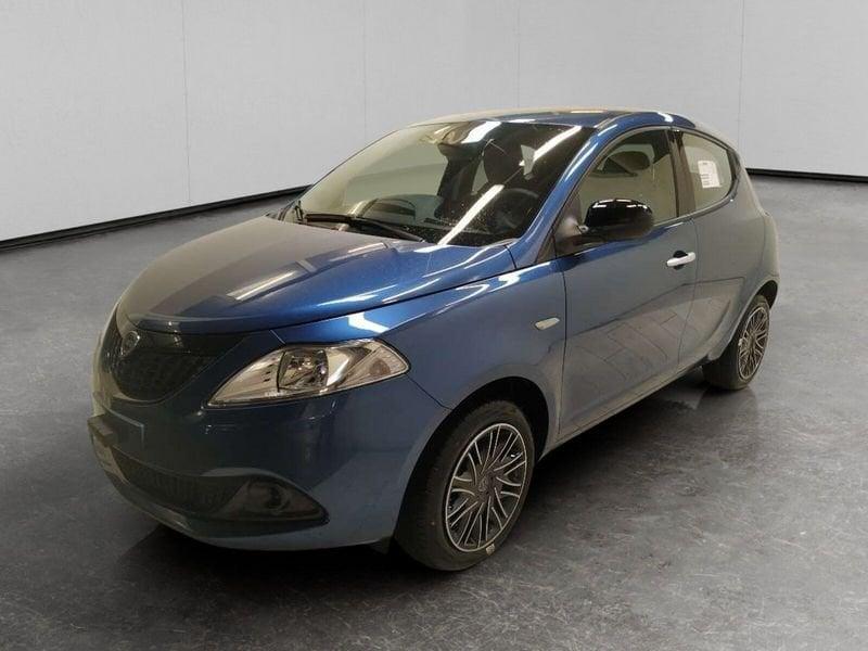 Lancia Ypsilon 1.0 firefly hybrid Oro s&s 70cv