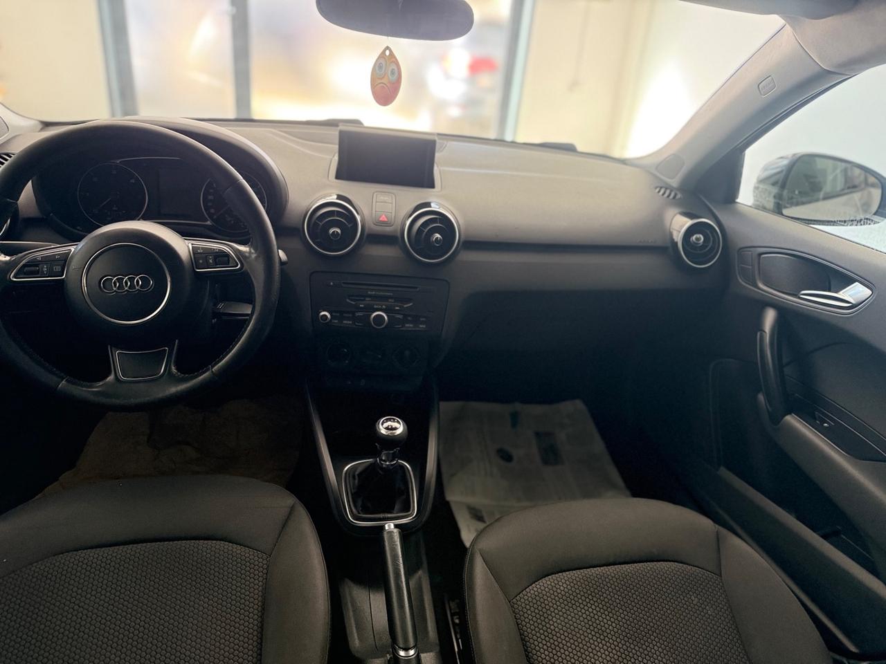 Audi A1 1.6 TDI S line edition