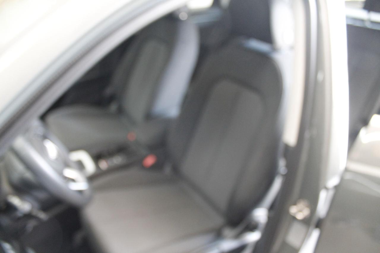 Audi Q3 35 TDI S tronic Business Advanced