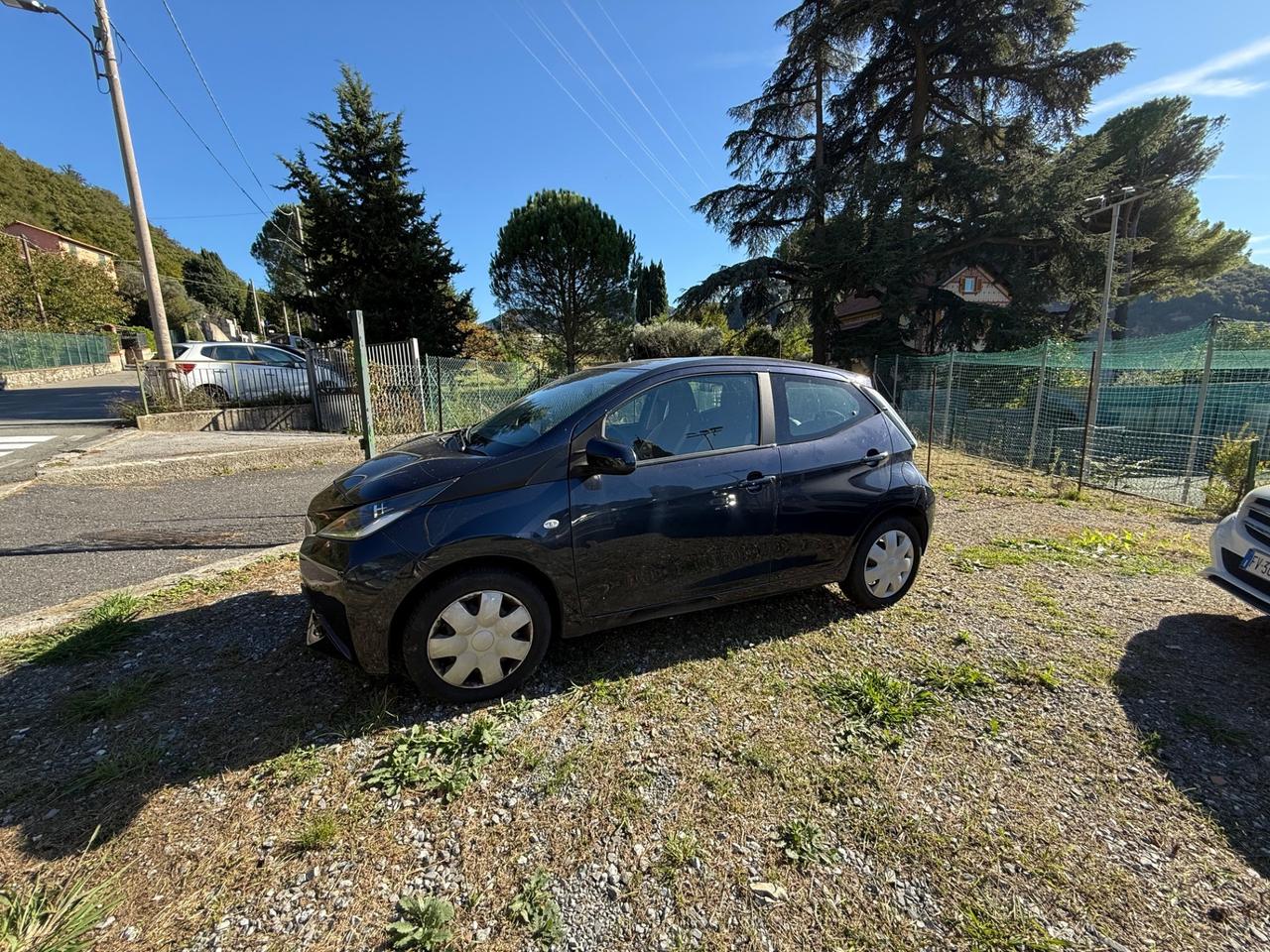 Toyota Aygo 1.0 VVT-i 69 CV 5 porte x-cool TSS