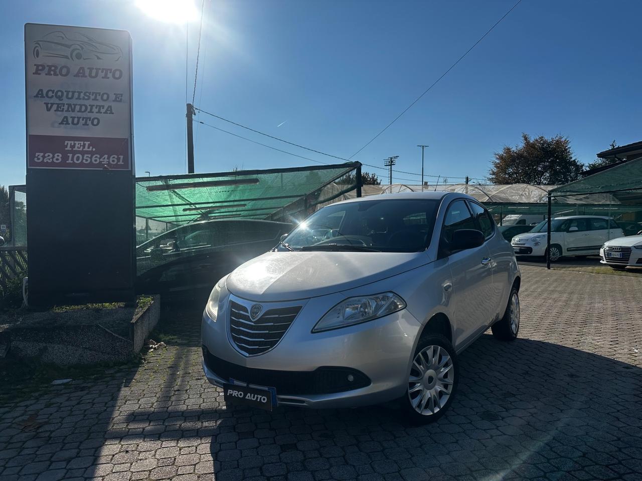 Lancia Ypsilon 0.9 TwinAir 85 CV 5 porte Metano Ecochic Gold