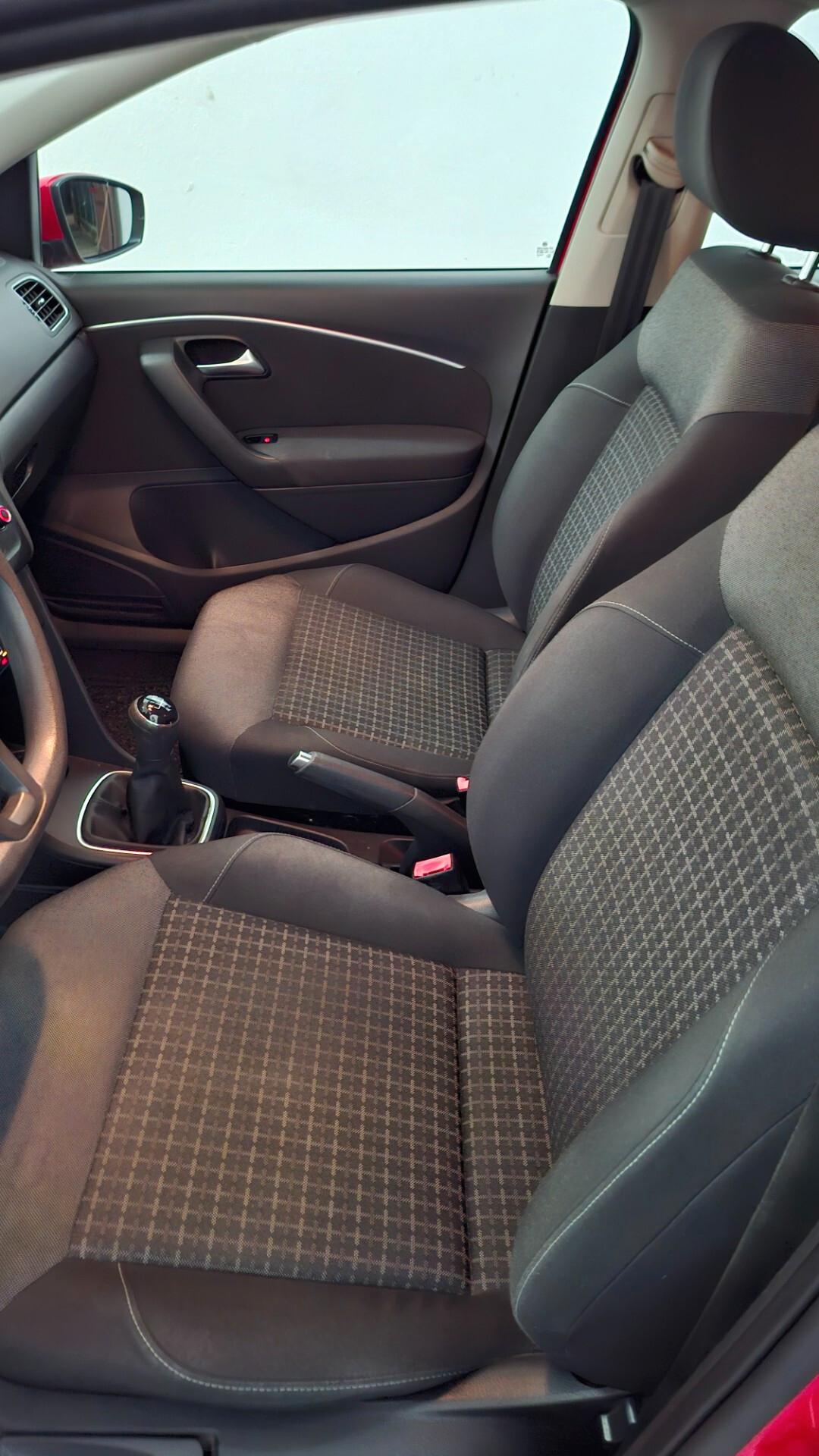 VOLKSWAGEN POLO 2014 DIESEL EURO6B COME NUOVA