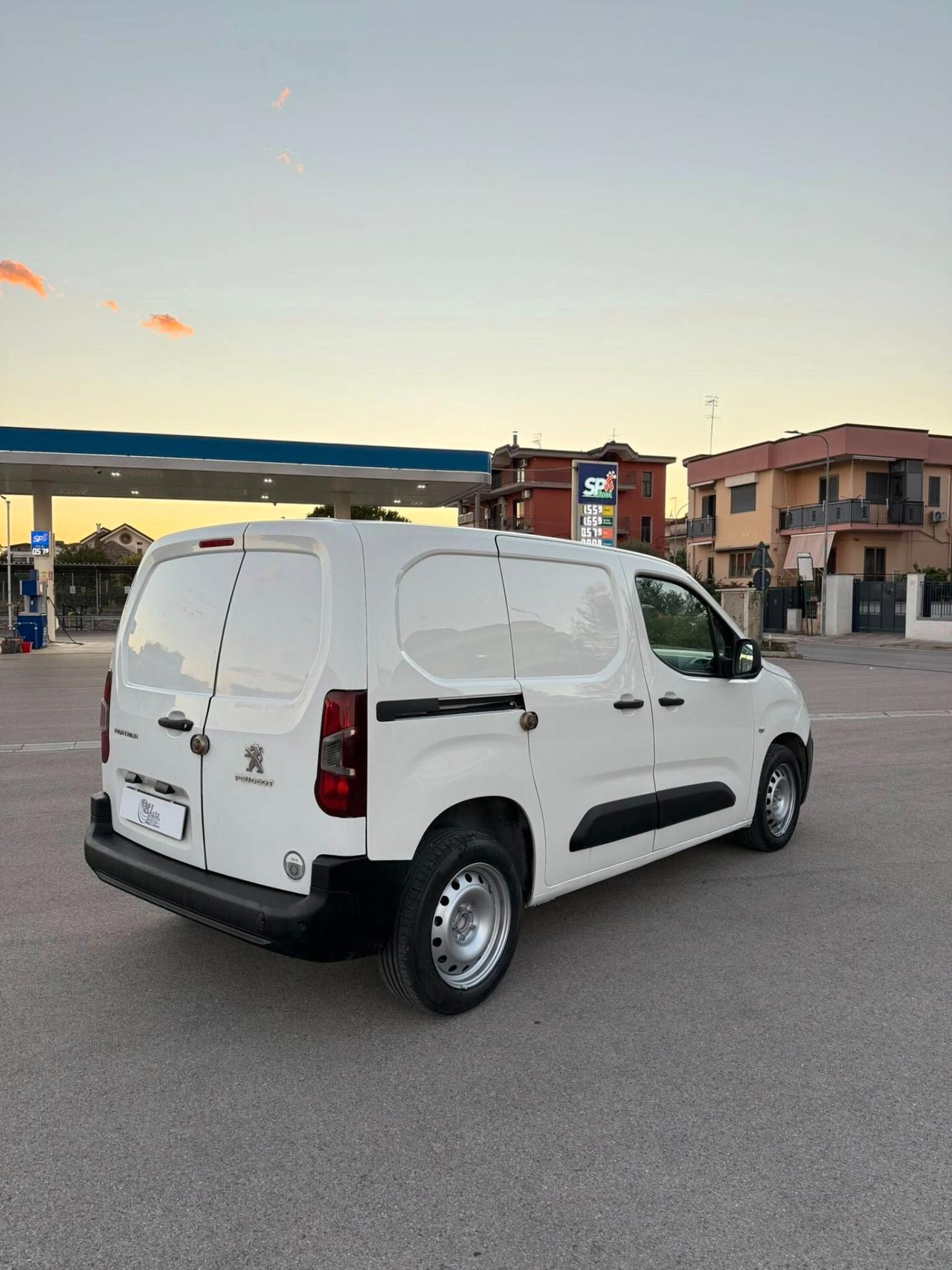 Peugeot Partner BlueHDi 100 S&S PC Furgone Pro
