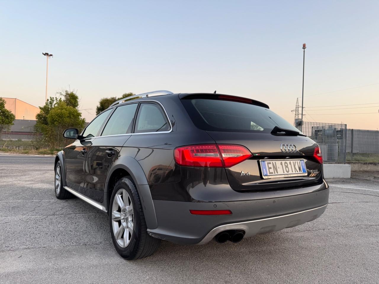 AUDI A4 ALLROAD 2.0 Tdi 177 CV S-Tronic- Led Navi