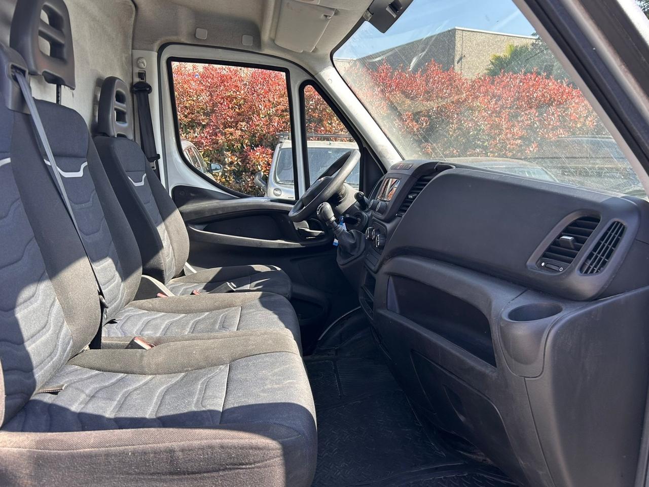 Iveco Daily 35S12 H2 2020 – 61.000 km Passo Medio Clima Perfetto