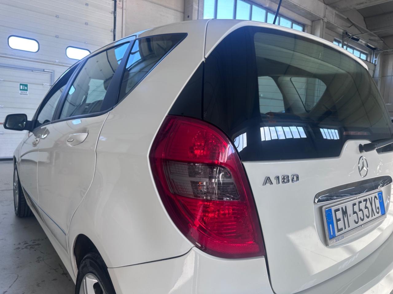 Mercedes-benz A 180 160 CDI AUTOMATIC Premium