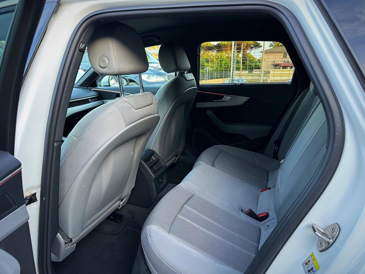 Audi A4 Avant 40 TDI S tronic Garanzia