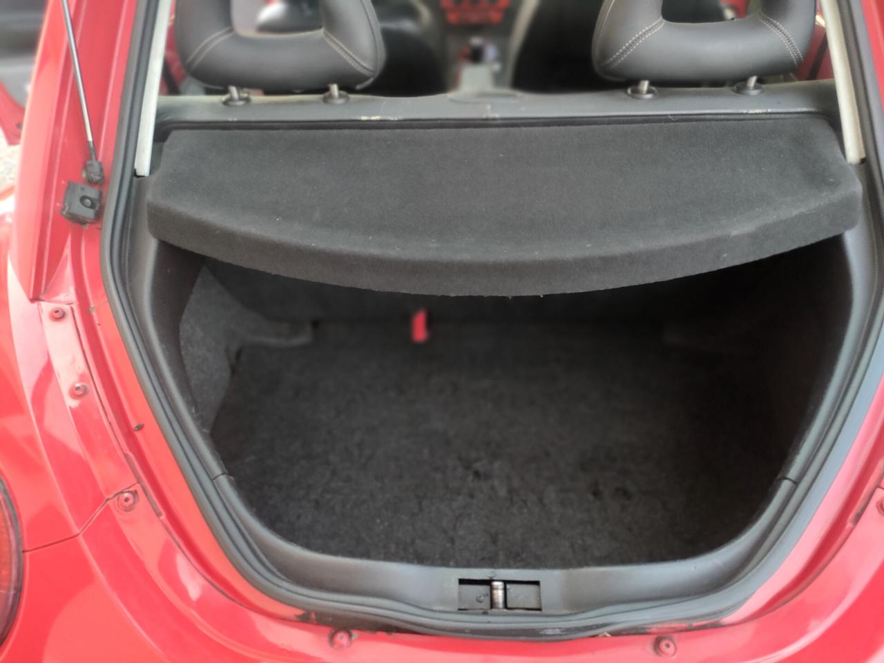 Volkswagen New Beetle 2.0 GPL pelle e tettuccio