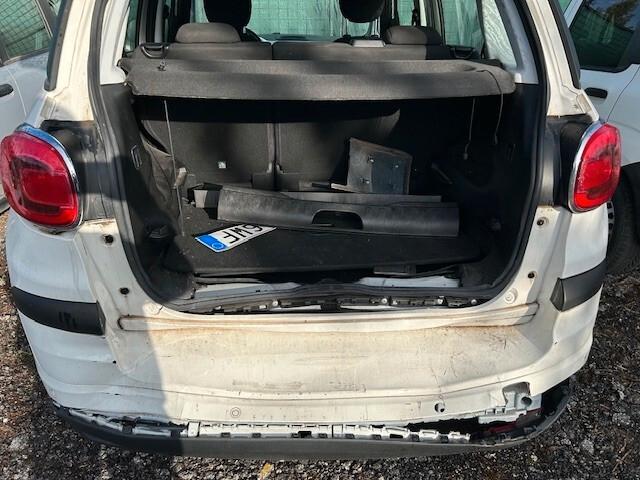 Fiat 500L Pro 1.6 MJT 120CV Urban 4 posti (N1) incidentata sinistrata