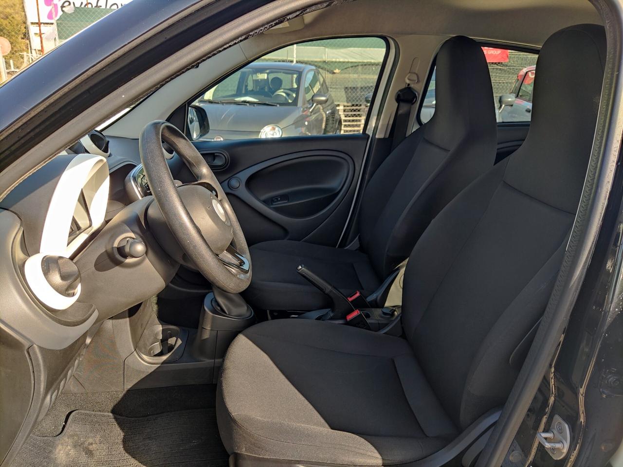 Smart ForFour 70 1.0 Youngster