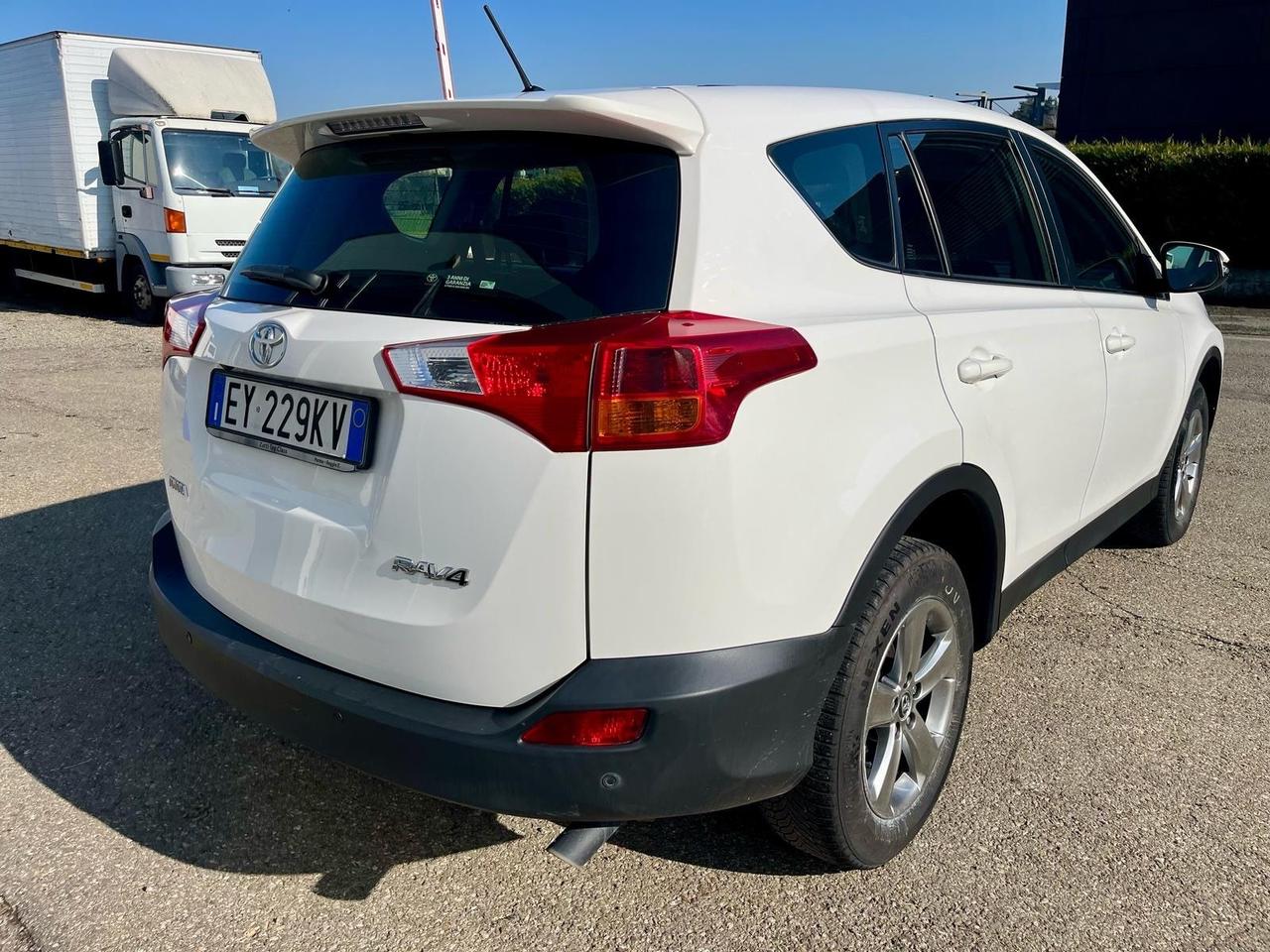 ToyotaRAV4 2.0D-4D 2015 109.000km perfetta