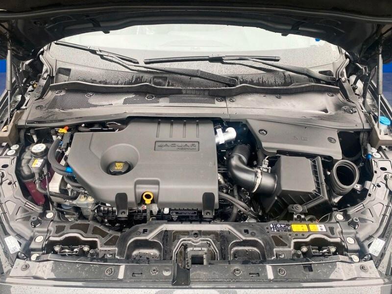 JAGUAR E-Pace (X540) E-Pace 2.0D I4 204 C...