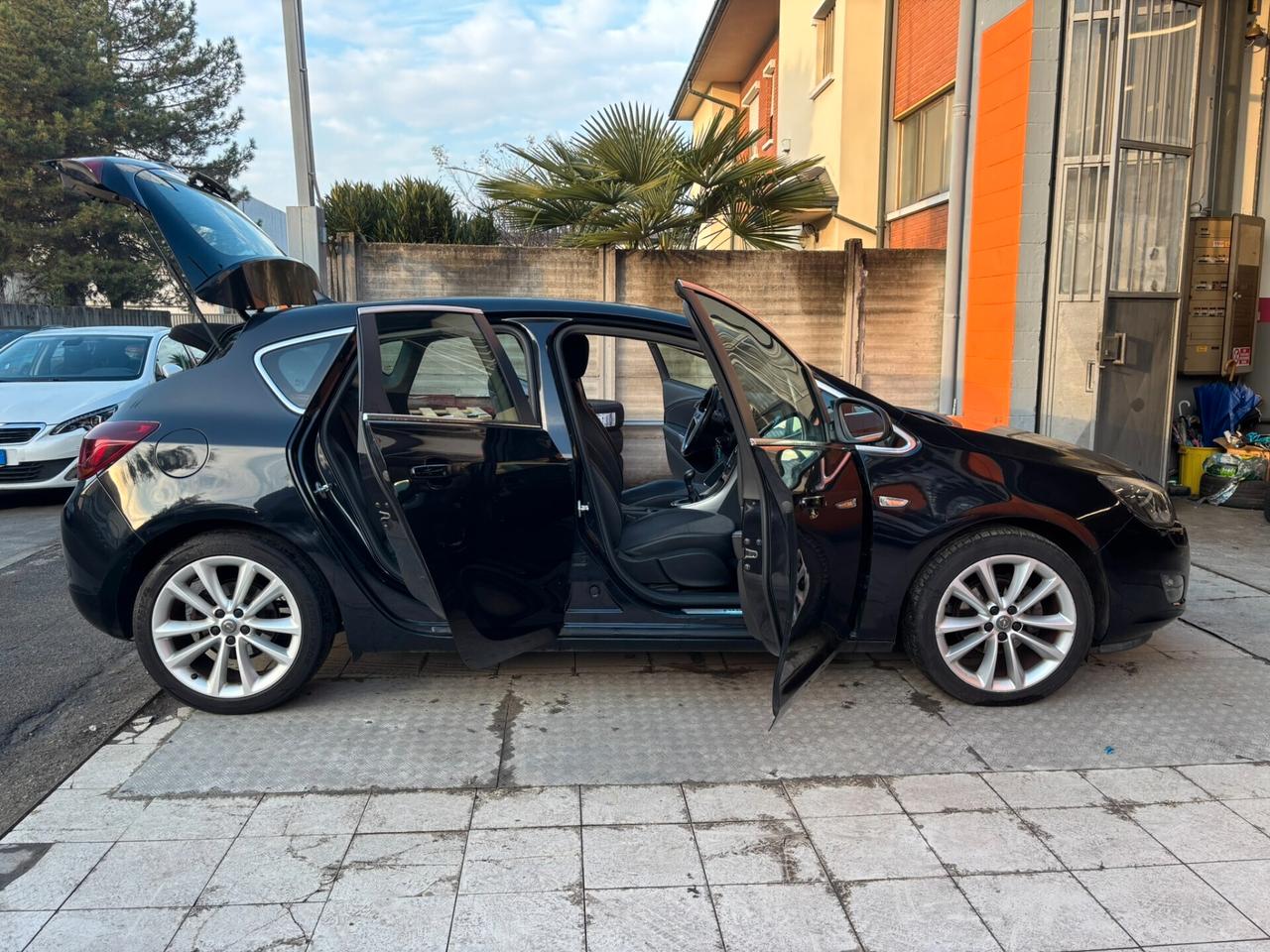 Opel Astra 1.4 Turbo 140CV 5 porte Cosmo GPL