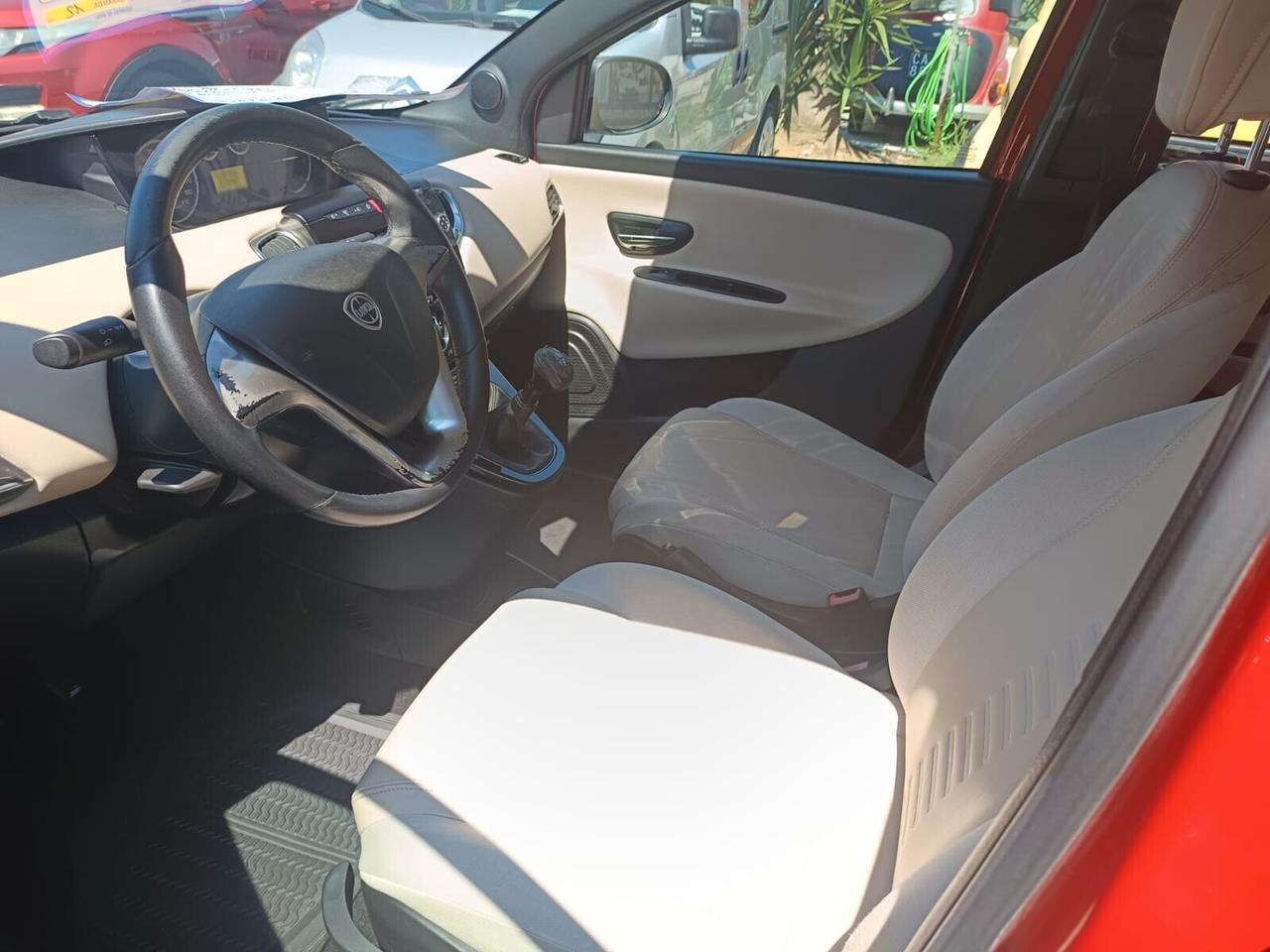 Lancia Ypsilon 2012 - 1.3 MJT Lb automobili