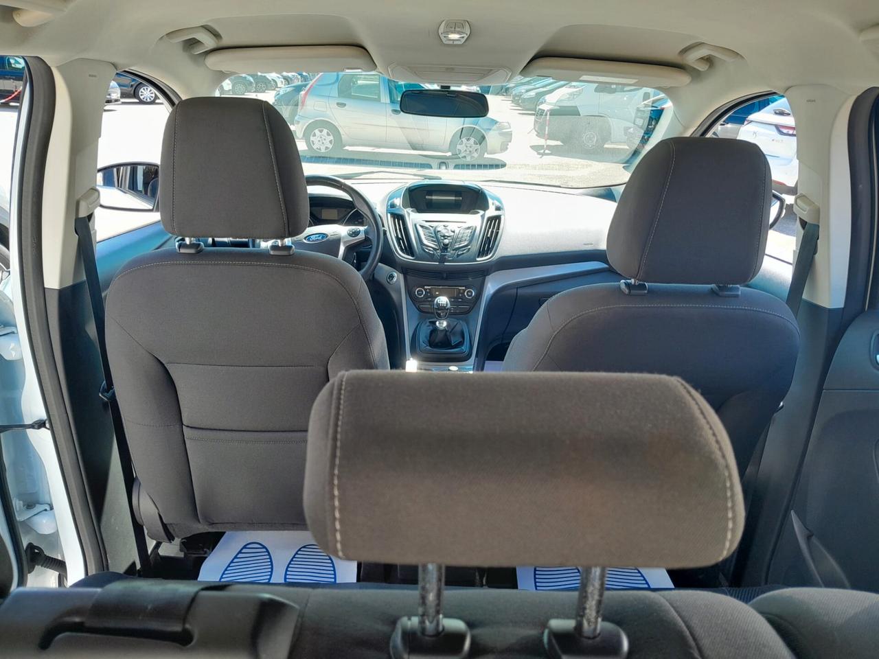 Ford Kuga 2.0 TDCI 120 CV S&S 2WD Titanium