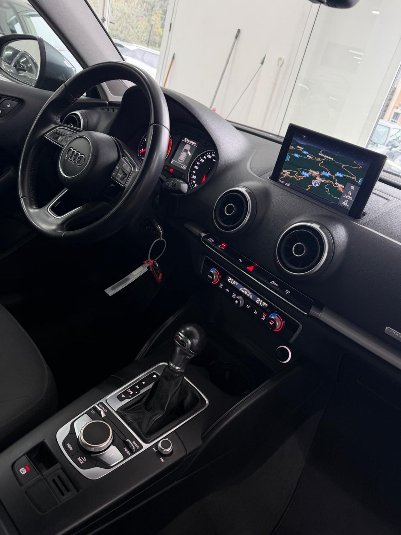 Audi A3 SPB 2.0 TDI S tronic Sport FINANZIABILE